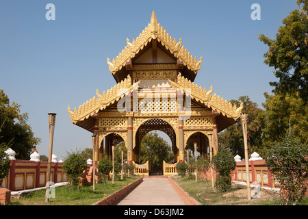 Eingangshalle Nord Replik, Bagan Golden Palace, Bagan, Myanmar (Burma) Stockfoto