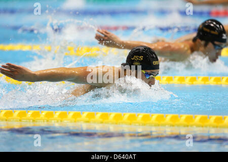 Niigata, Japan. 11. April 2013. (L, R) Daiya Seto (JPN), Kosuke Hagino (JPN), 11. April 2013 - Schwimmen: JAPAN schwimmen 2013 Männer 400 m Lagenschwimmen Finale am Daiei Probis Phoenix Pool, Niigata, Japan.  (Foto von Daiju Kitamura/AFLO SPORT/Alamy Live-Nachrichten) Stockfoto