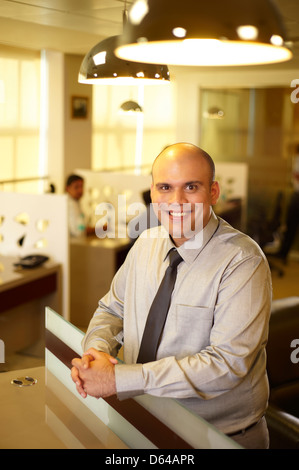 Porträt der indischen Geschäftsmann zuversichtlich Stockfoto