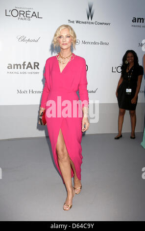 Schauspielerin Joely Richardson kommt bei der AmfAR Kino gegen Aids Gala während der 65. Filmfestspiele von Cannes im Hotel du Cap-Eden-Roc in Antibes, Frankreich, am 24. Mai 2012. Foto: Hubert Boesl Stockfoto