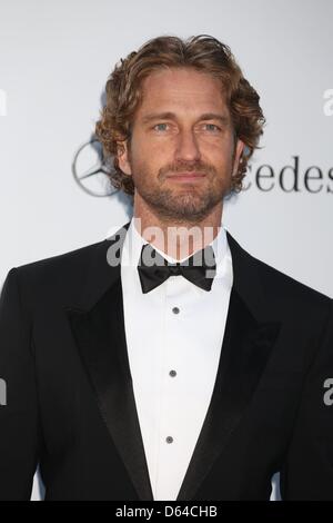 Schauspieler Gerard Butler kommt bei der AmfAR Kino gegen Aids Gala während der 65. Filmfestspiele von Cannes im Hotel du Cap-Eden-Roc in Antibes, Frankreich, am 24. Mai 2012. Foto: Hubert Boesl Stockfoto