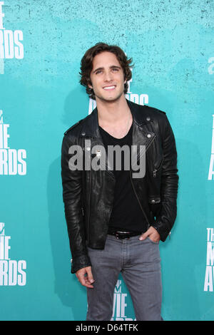 Schauspieler/Sänger Diego Boneta kommt auf dem roten Teppich der 2012 MTV Movie Awards im Gibson Amphitheater in Universal City, USA, am 3. Juni 2012. Foto: Hubert Boesl Stockfoto