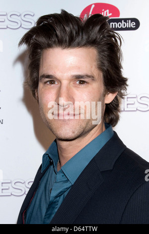 Johnny Whitworth The New Yorker Premiere von "Grenzenlos" - in Ankunft New York City, USA - 08.03.11 Stockfoto