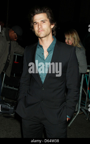 Johnny Whitworth die New Yorker Premiere von "Grenzenlos" - außerhalb der Ankünfte New York City, USA - 08.03.11 Stockfoto