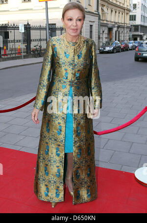 HM Königin Farah Pahlavi vom Iran kommt für die Eröffnung von Marianne & Sigvard Bernadotte Art Awards Gala 2012 in Stockholm, Schweden, 7. Juni 2012. Foto: Albert Nieboer / RPE Niederlande, Stockfoto