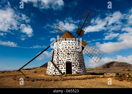 Alten Wind Mill Fuerteventura, Kanarische Inseln, Spanien Stockfoto