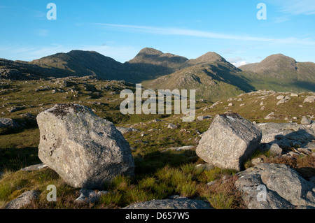 Druim Garbh, Sgurr Dhomhnuill, Sgurr Na h-Ighinn und Sgurr ein "Chaorainn vom Gipfel des Druim Glas, Ardgour, Schottland, UK. Stockfoto