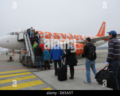 EASY JET FLUGZEUG AM FLUGHAFEN LUTON Stockfoto