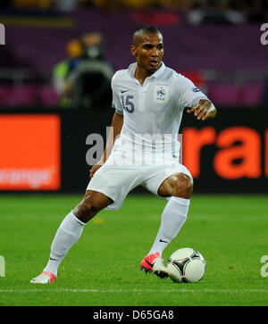 Frankreichs Florent Malouda in Aktion während der UEFA EURO 2012-Gruppe D Fußball Spiel Schweden gegen Frankreich im NSC Olimpijskij Olympiastadion in Kiew, Ukraine, 18. Juni 2012. Foto: Thomas Eisenhuth Dpa (siehe Kapitel 7 und 8 der http://dpaq.de/Ziovh für die UEFA Euro 2012 Geschäftsbedingungen &) Stockfoto