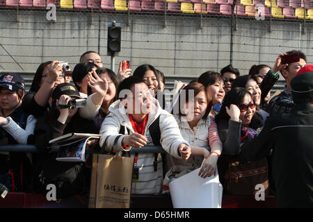 Shanghai, CHina. 11. April 2013. Formel 1 GP, China in Shanghai, 11.04.2013, chinesische Fans Foto: Mspb / Lukas Gorys/Dpa/Alamy Live-Nachrichten Stockfoto