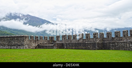 Alte Festung in Bellinzona Stockfoto