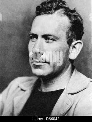 Amerikanische Schriftsteller JOHN STEINBECK (1902-1968) über 1939 veröffentlichte im Jahr, in dem The Grapes of Wrath erstmals Stockfoto