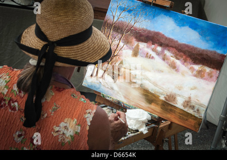 Künstler malen bei Outdoor-Handwerk, Kunst, Show. Stockfoto