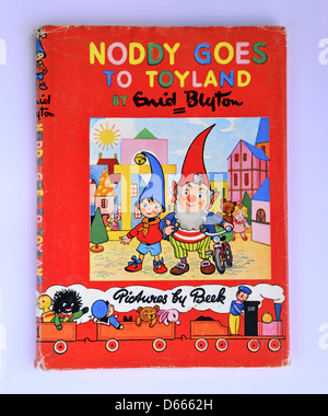 Enid Blyton "Noddy goes, Spielzeugland" Noddy Buch, Ascot, Windsor, Berkshire, England, Vereinigtes Königreich Stockfoto