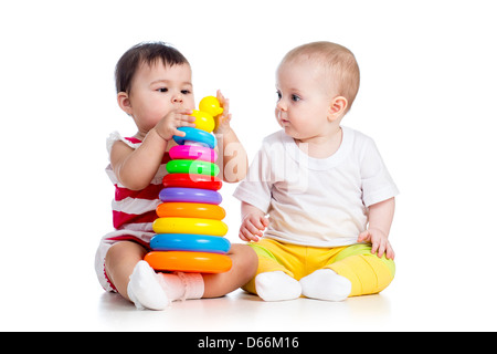 Kinder Mädchen Spielzeug zusammen spielen Stockfoto