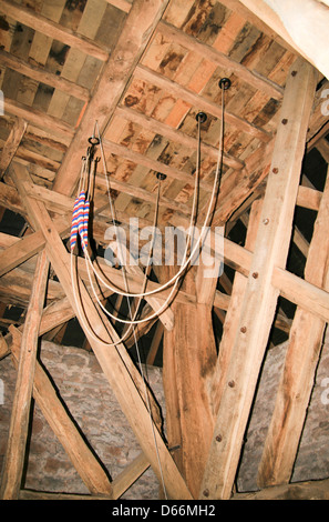 Glocke Seile der Glockenturm St. Leonards Kirche Yarpole Herefordshire England UK Stockfoto