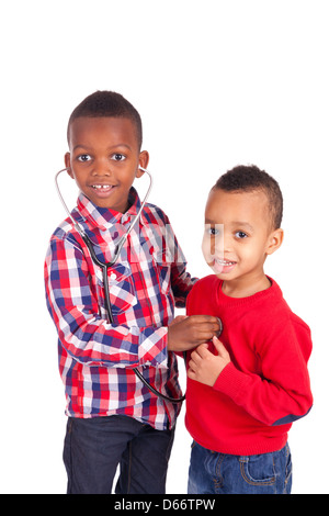 Black African American Kinder mit Stethoskop isoliert Stockfoto