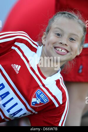 13. April 2013 - Frisco, TX, USA - 13. April 2013: FC Dallas Fan vor der Major League Soccer Spiel im Stadion des FC Dallas in Frisco {Sate}. FC Dallas Niederlage Los Angeles Galaxy sind 1-0. Stockfoto