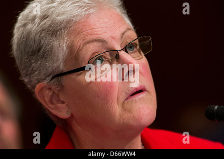 Gina McCarthy während ihrer Anhörung der Environmental Protection Agency (EPA) zu führen. Stockfoto
