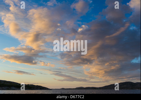 Sonnenuntergang am Küstenlandschaft, Lauvsnes, Flatanger Kommune, Nord-Tröndelag Fylke, Norwegen Stockfoto