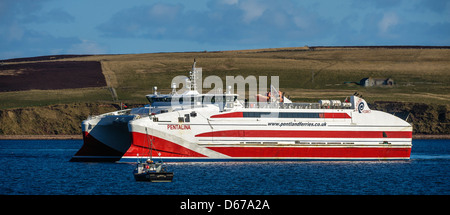 Pentland Ferries Mv Pentalina Ankunft in St Margarets Hope, South Ronaldsay, Orkney Inseln, Schottland Stockfoto