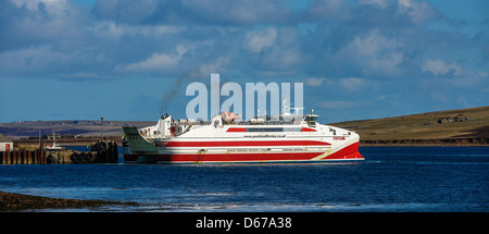 Pentland Ferries Mv Pentalina Ankunft in St Margarets Hope, South Ronaldsay, Orkney Inseln, Schottland Stockfoto