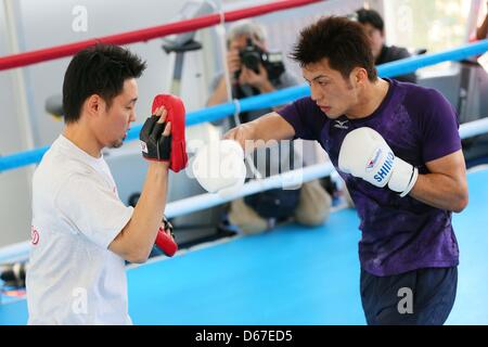 Ryota Murata (JPN), 13. April 2013 - Boxen: Ryota Murata von Japan, während Übung bei Misako Boxing Gym, Tokio, Japan. (Foto: AFLO SPORT) Stockfoto