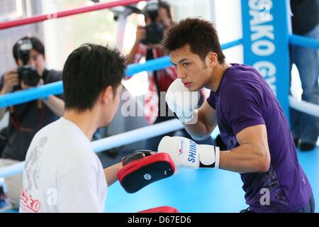 Ryota Murata (JPN), 13. April 2013 - Boxen: Ryota Murata von Japan, während Übung bei Misako Boxing Gym, Tokio, Japan. (Foto: AFLO SPORT) Stockfoto