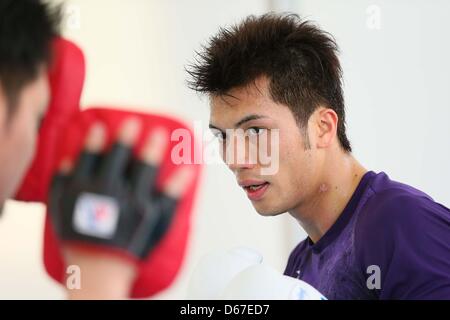 Ryota Murata (JPN), 13. April 2013 - Boxen: Ryota Murata von Japan, während Übung bei Misako Boxing Gym, Tokio, Japan. (Foto: AFLO SPORT) Stockfoto