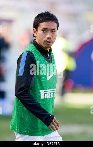 Yuto Nagatomo (Inter), 14. April 2013 - Fußball / Fußball: Yuto Nagatomo von Inter erwärmt sich während des Spiels italienische "Serie A" zwischen Cagliari 2: 0 Inter Mailand im Stadio Nereo Rocco in Triest, Italien. (Foto von Enrico Calderoni/AFLO SPORT) Stockfoto