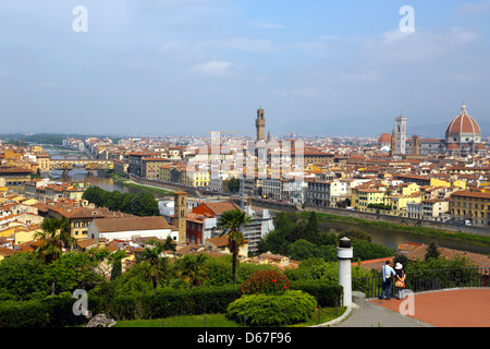 Blick auf Florenz vom Piazzale Michelangelo. Stockfoto