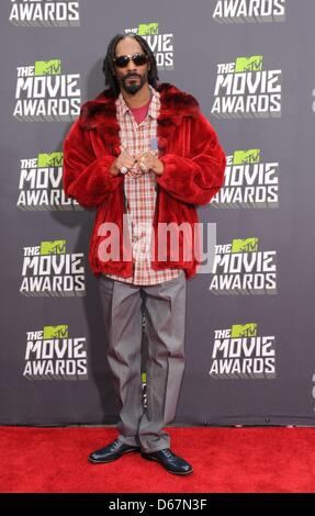 US-Rapper Snoop Lion aka Snoop Dogg kommt bei den 2013 MTV Movie Awards in Sony Bilder Studios in Culver City, Los Angeles, USA, am 14. April 2013. Foto: Hubert Boesl Stockfoto