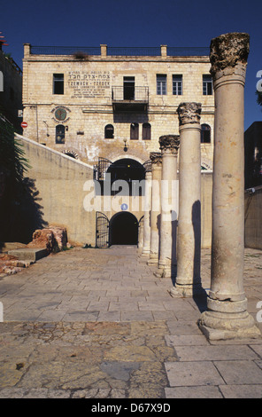 Überreste der byzantinischen Cardo, von Kaiser Justinian im 6. Jahrhundert im jüdischen Viertel in der Altstadt Ost Jerusalem Israel gebaut Stockfoto