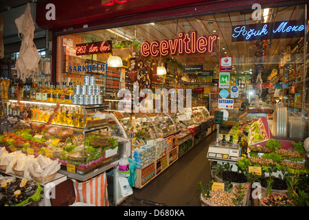 Ägypten, Istanbul, Kadiköy, Günesli Bahce Sokak, Ecevitler Ausführung Stockfoto