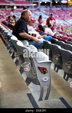 Ein freier Platz nach einem Fußballspiel der Arizona Cardinals im University of Phoenix Stadium in Glendale, AZ, USA Stockfoto