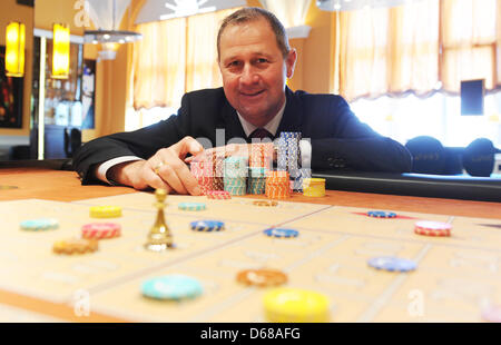 Der Alte Mann Und Das Casino Der Alte Mann Und Das Casino