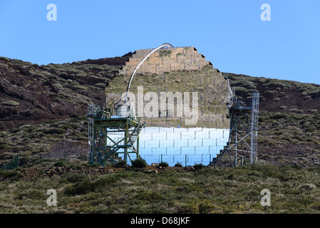 Observatorien in Los Muchachos. Das MAGIC Gamma Strahlung Telescope Array. Großen atmosphärischen Gamma-Ray Imaging Cherenkov. Stockfoto