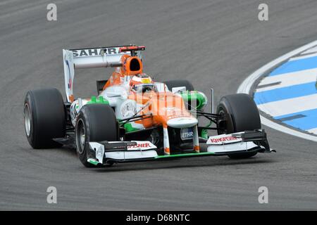 Französischer Formel-1-Testdriver Jules Bianchi von Force India steuert sein Auto während dem ersten Training auf der Rennstrecke Hockenheimring in Hockenheim, Deutschland, 20. Juli 2012. Die Formel 1 Grand Prix von Deutschland stattfinden am 22. Juli 2012. Foto: Carmen Jaspersen Dpa +++(c) Dpa - Bildfunk +++ Stockfoto