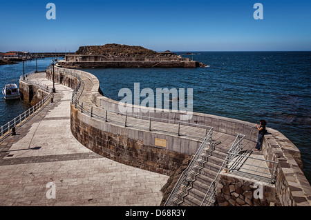 Leuchtturm von Cudillero Dorf in Asturien Spanien, Europa Stockfoto