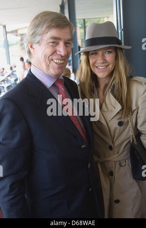 Leopold, Prinz von Bayern und Schauspielerin Alexandra Neldel besuchen Grosser Preis von Berlin (eine Gruppe 1 flache Pferderennen) an der Rennstrecke in Berlin-Hoppegarten, Deutschland, 22. Juli 2012. Foto: Jörg Carstensen Stockfoto