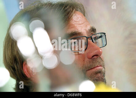 Headcoach der vorentscheidendes Fußballverein Borussia Dortmund, Juergen Klopp, besucht eine Pressekonferenz in Bad Ragaz, Schweiz, 22. Juli 2012. Borussia Dortmund bereitet sich derzeit auf der neuen Bundesliga-Saison 2012 / 2013 in einem Trainingslager in Bad Ragaz. Foto: KARL-JOSEF HILDENBRAND Stockfoto