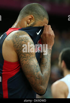 Tyson Chandler der USA im Kampf gegen das Team von Argentinien in vorläufige Runde Gruppe A Spiel beim London 2012 Olympische Spiele Basketball Competition, London, Vereinigtes Königreich, 6. August 2012. Foto: Friso Gentsch dpa Stockfoto