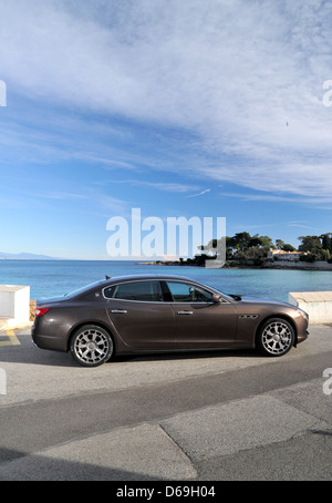 2013 Maserati Quattroporte an der französischen Riviera Stockfoto