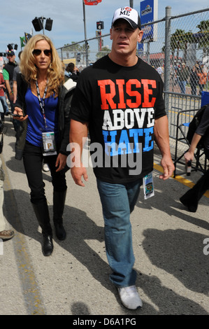 John Cena und seine Frau Liz Huberdeau in Daytona Beach ...