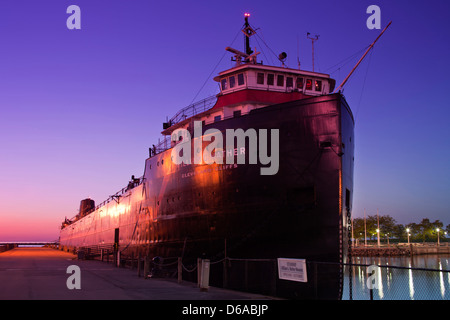 DAMPFSCHIFF WILLIAM G. MATHER FRACHTER SEEMUSEUM WATERFRONT KAI DOWNTOWN CLEVELAND OHIO USA Stockfoto