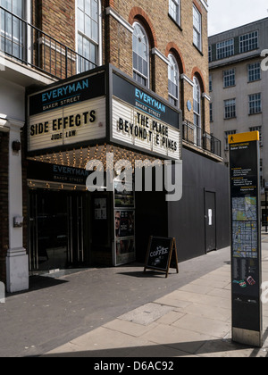 LONDON, Vereinigtes Königreich - 14. APRIL 2013: Everyman Cinema in Baker Street Stockfoto