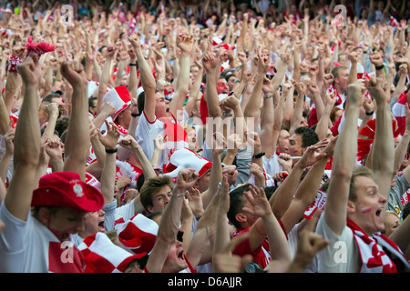 Posen, Polen, Fanmeile am Plac Wolnosci beim Spiel öffnen Stockfoto