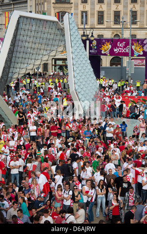 Posen, Polen, Fanmeile am Plac Wolnosci beim Spiel öffnen Stockfoto
