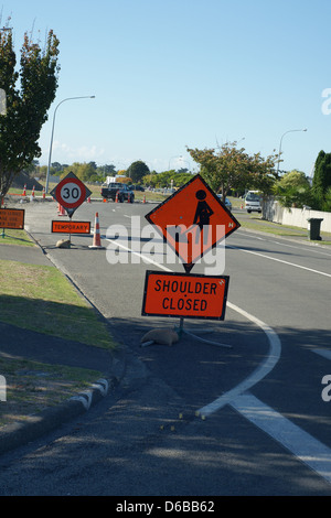 Temporäre Baustellen auf einem Highway in Napier, Neuseeland Stockfoto