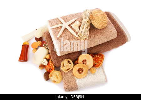 Handtücher und Spa set isolierten auf weißen Hintergrund. Stockfoto